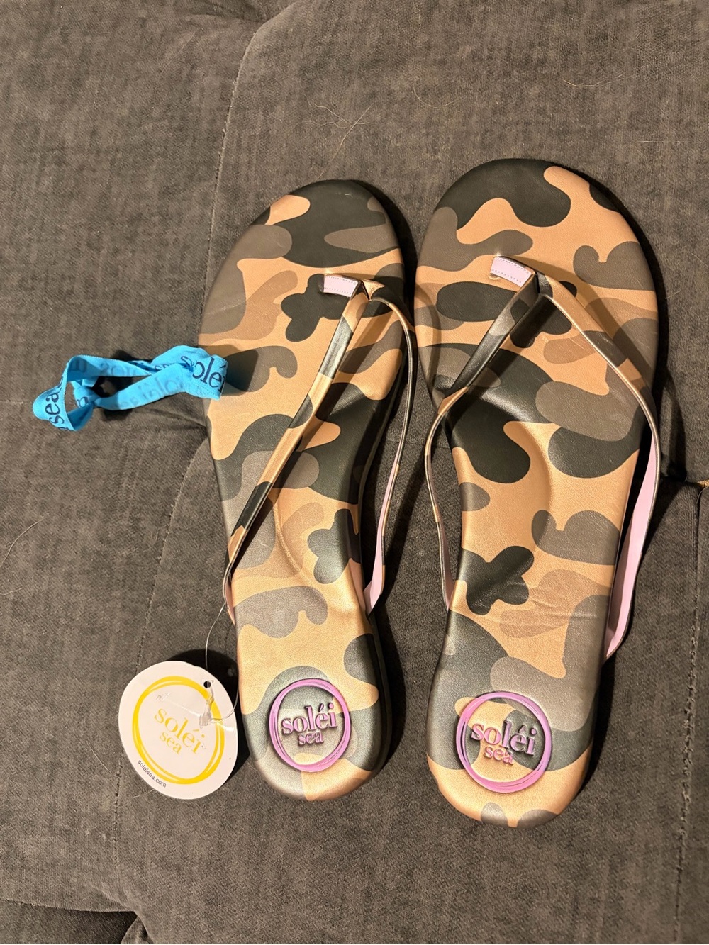 Solei Women's Camouflage Flip Flops